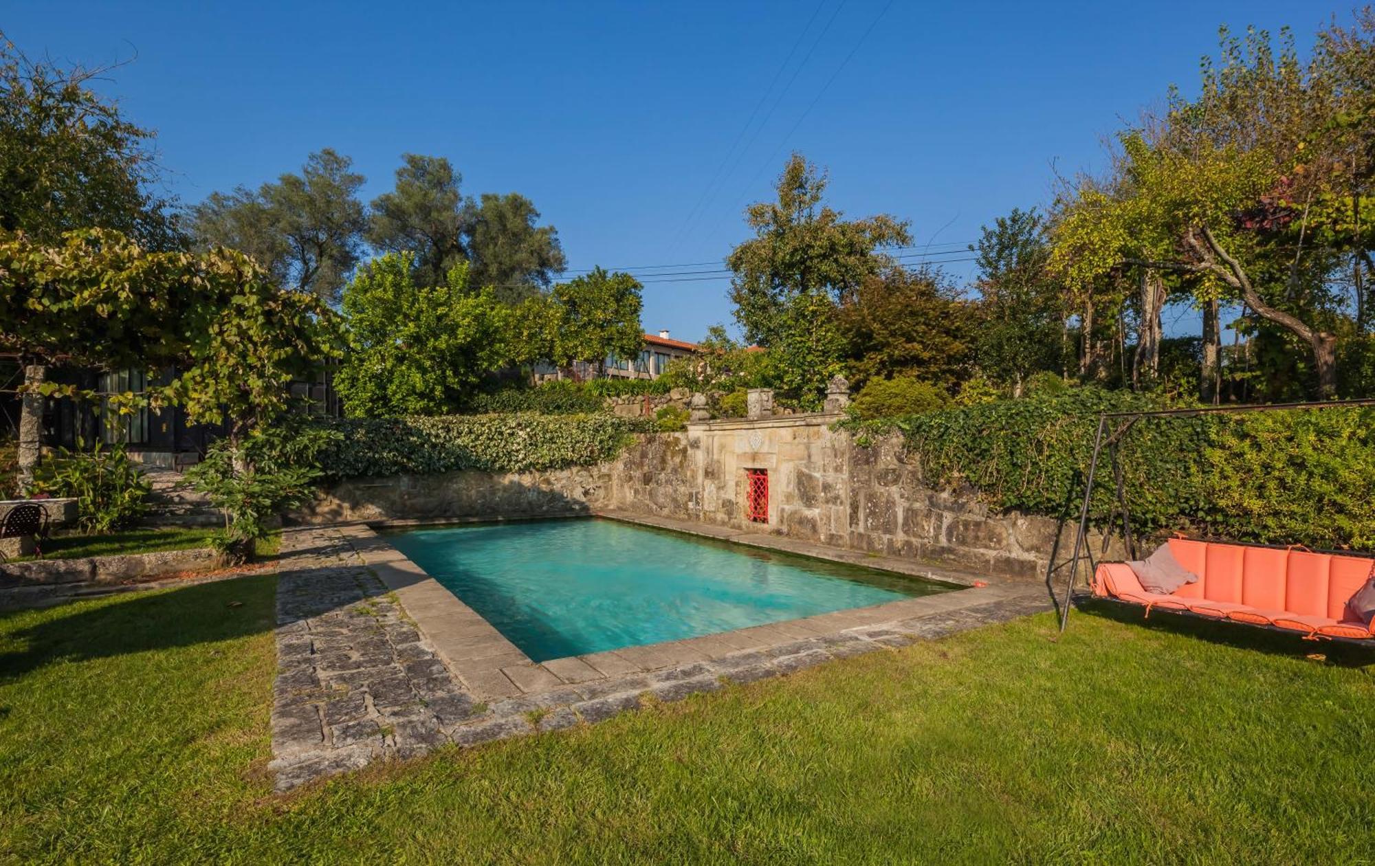 1720 Quinta Da Cancela - Winery & Farmhouse Guimaraes Exterior photo