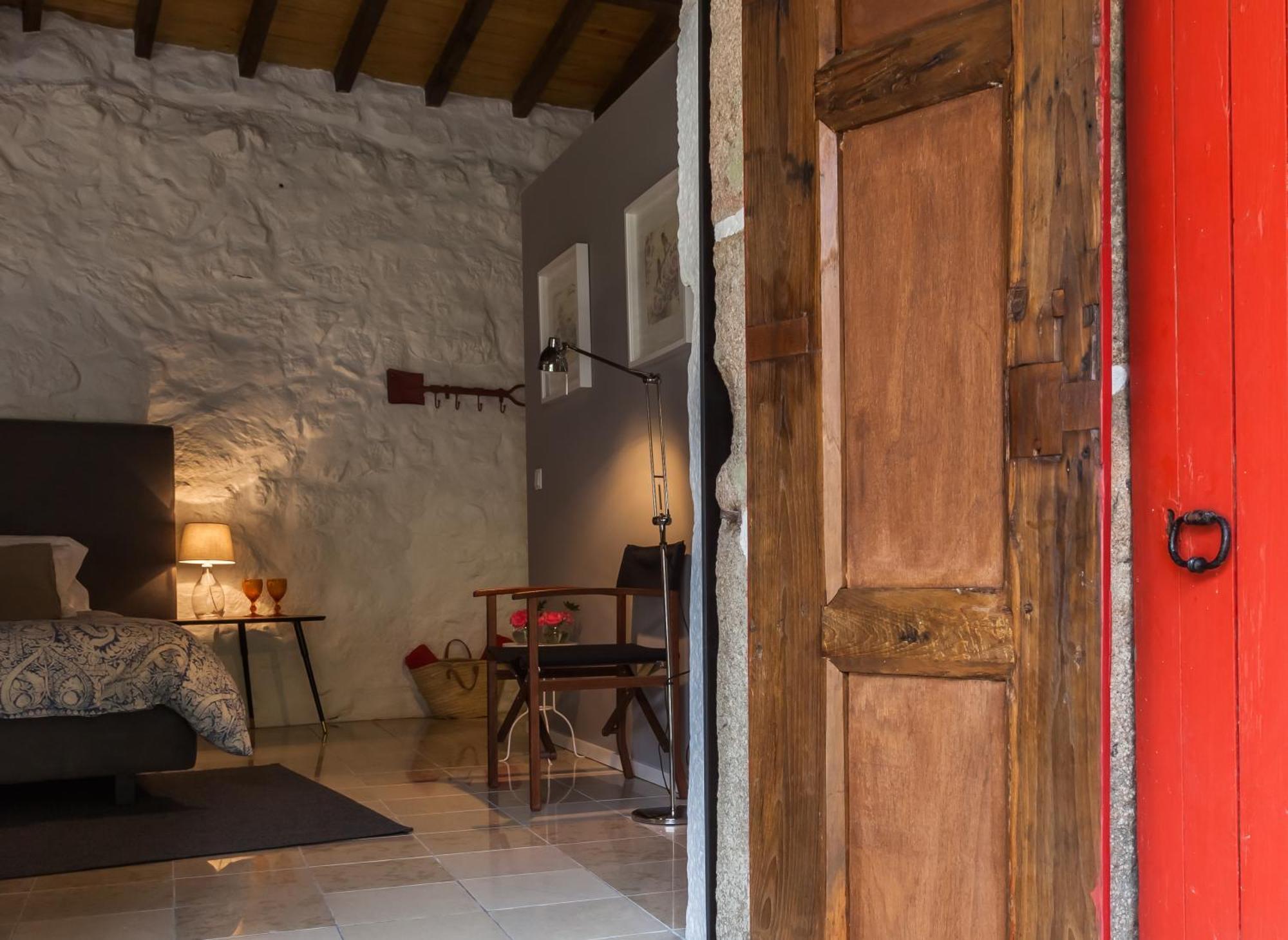 1720 Quinta Da Cancela - Winery & Farmhouse Guimaraes Exterior photo